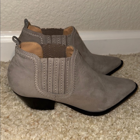 SCHUTZ Shoes - Schutz Jaqueline Bootie - 6 / Mouse Grey / Nubuck